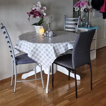 3-room With Parking Hamna *